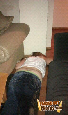 Passedoutphotos-com-fa0707