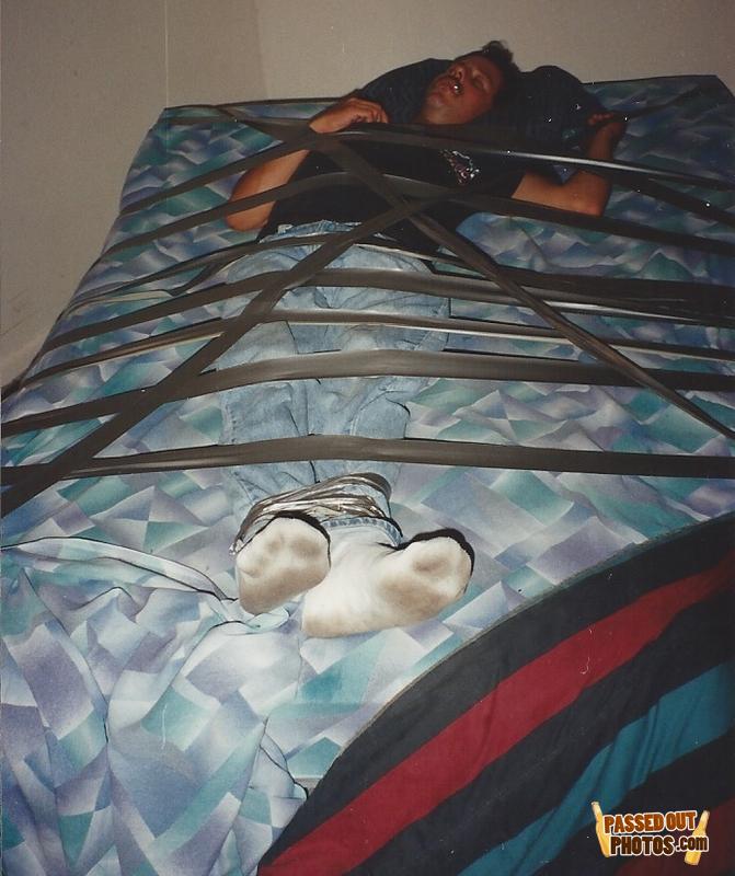 Passedoutphotos-com-2ff016