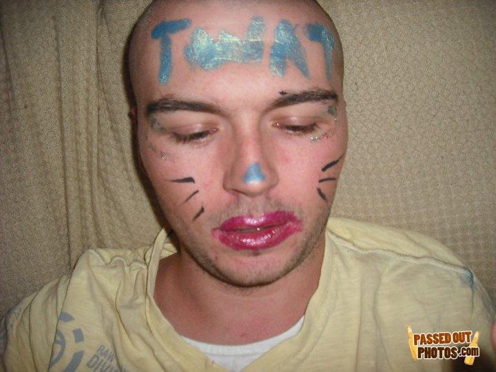 Passedoutphotos-com-c1ffe7