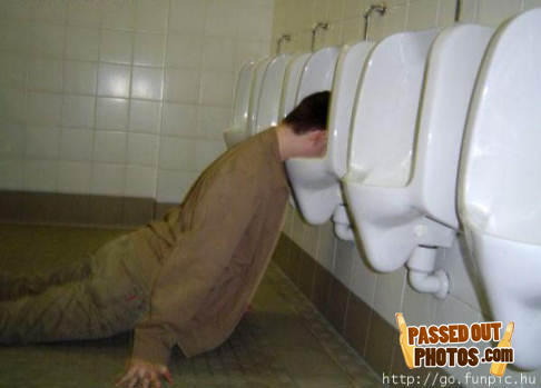 Toilet-humor-passed-out-in-urinal