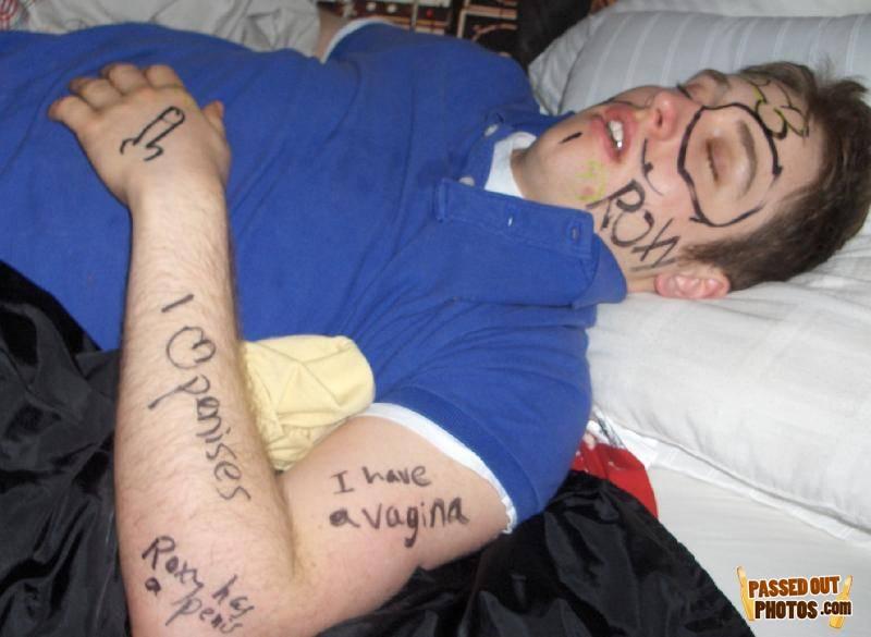 Passedout-photos-1219293872-75393