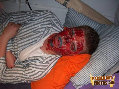 Passedout-photos-1219293876-56585