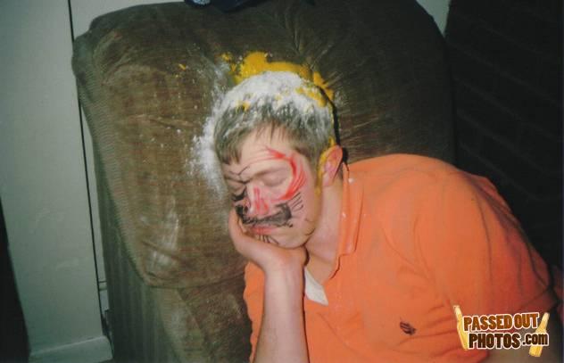 Passedout-photos-1219293891-68481