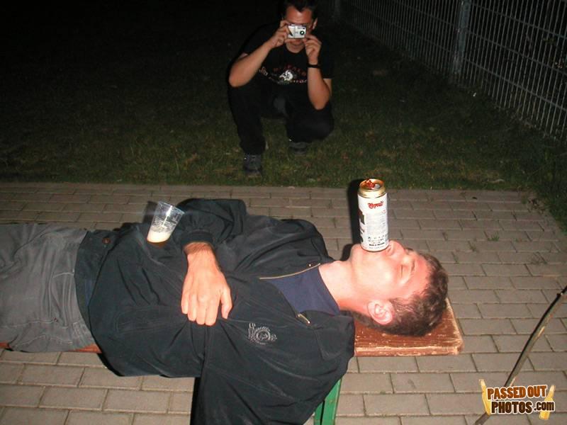 Passedout-photos-1219293891-65616