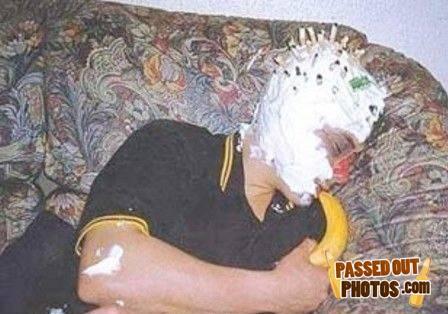 Passedout-photos-1219293896-36120