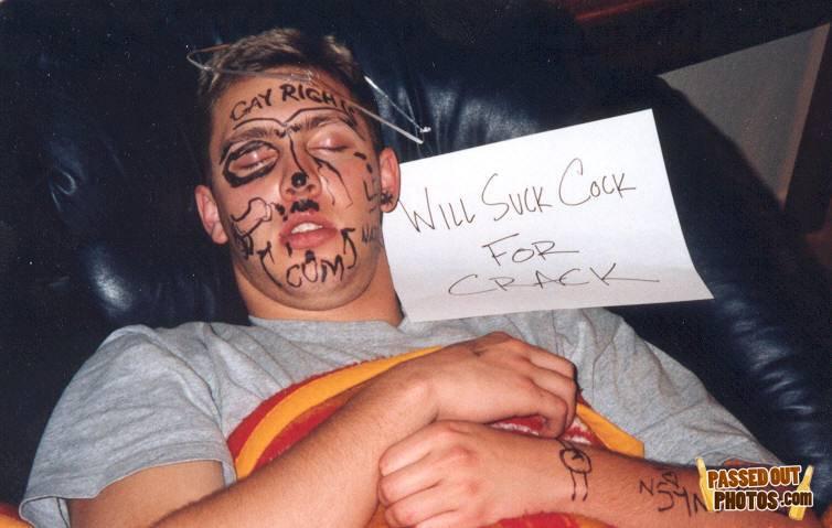 Passedout-photos-1219293904-7703