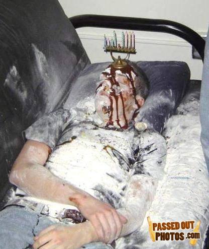 Passedout-photos-1219293905-15055