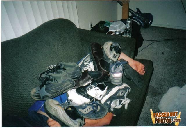 Passedout-photos-1219293913-41961