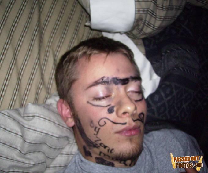 Passedout-photos-1219293915-58502