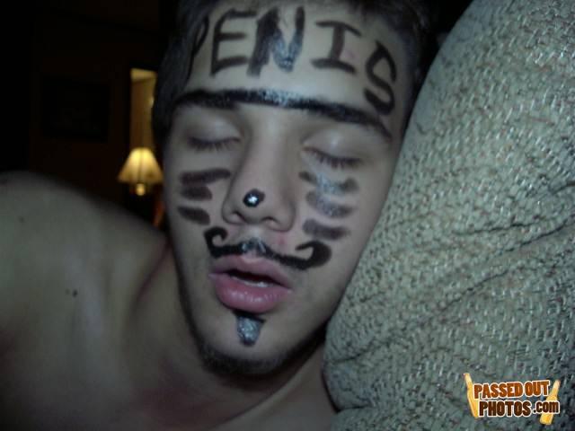 Passedout-photos-1219293920-6376