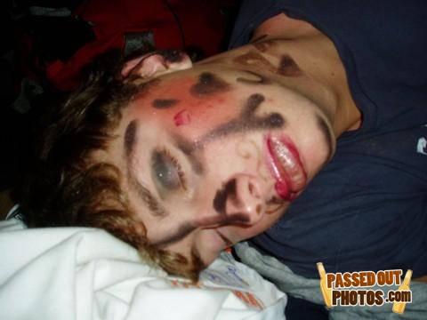 Passedout-photos-1219293922-18244